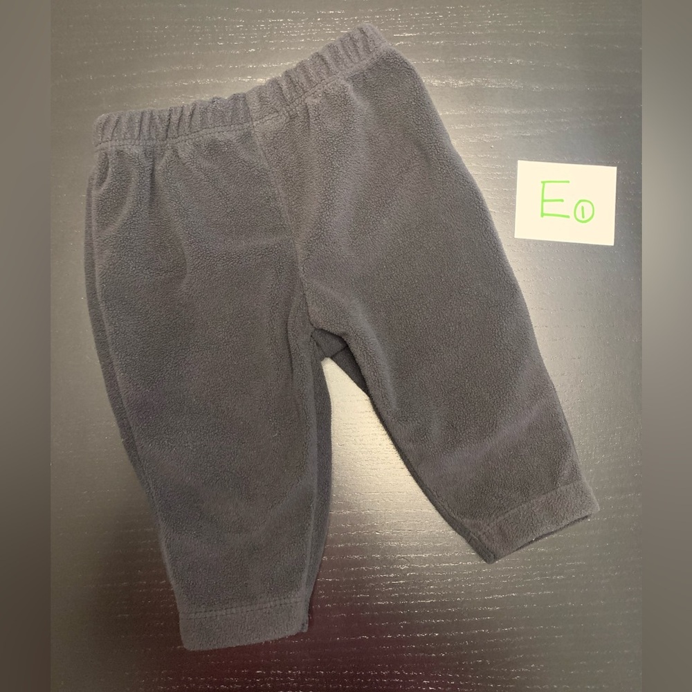 ⭐️4/$5.00⭐️—Carter’s 3m Fleece Pants